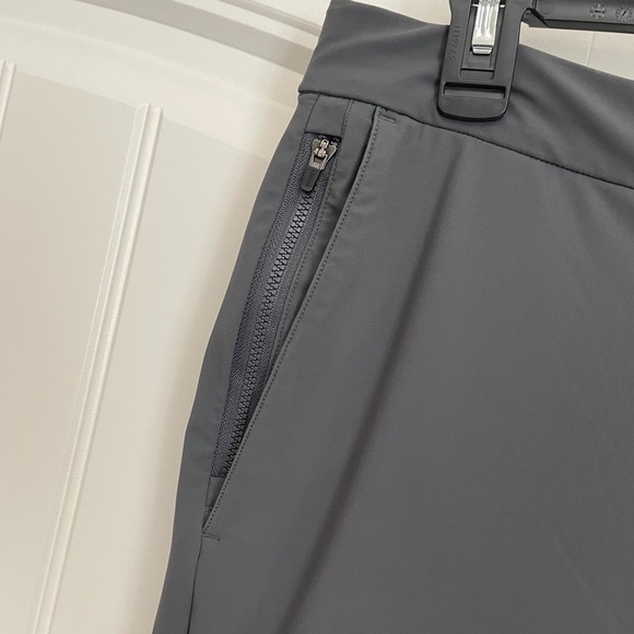 Vuori Fleet Chino Pant Athletic Slim size medium - Picture 4 of 6